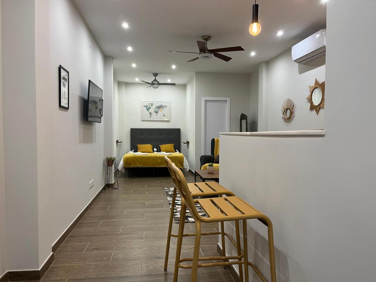 Acogedor Apartamento En La Buhaira Siviglia Esterno foto