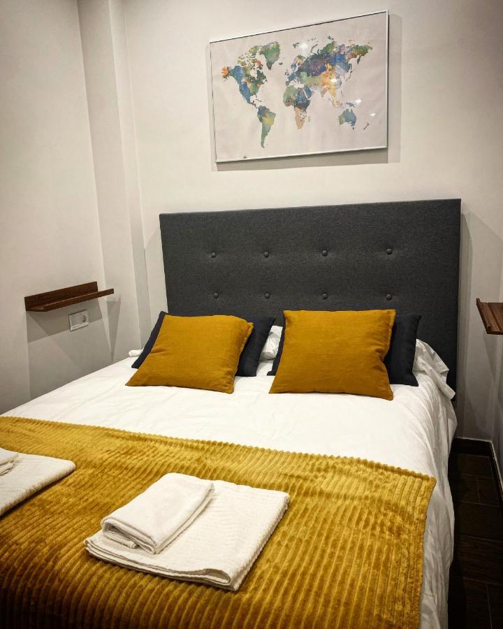 Acogedor Apartamento En La Buhaira Siviglia Esterno foto